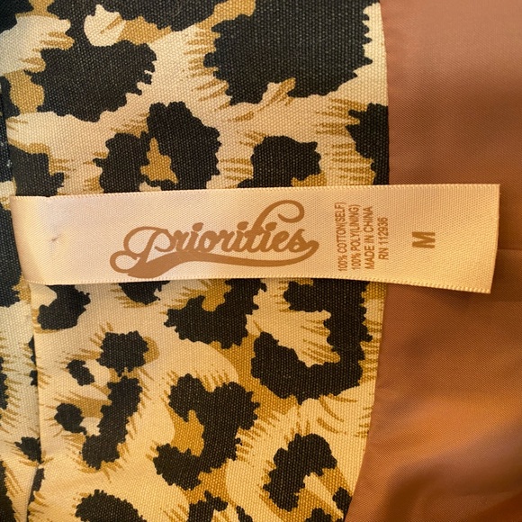 PRIORITIES Leopard Print Jacket - Picture 16 of 16